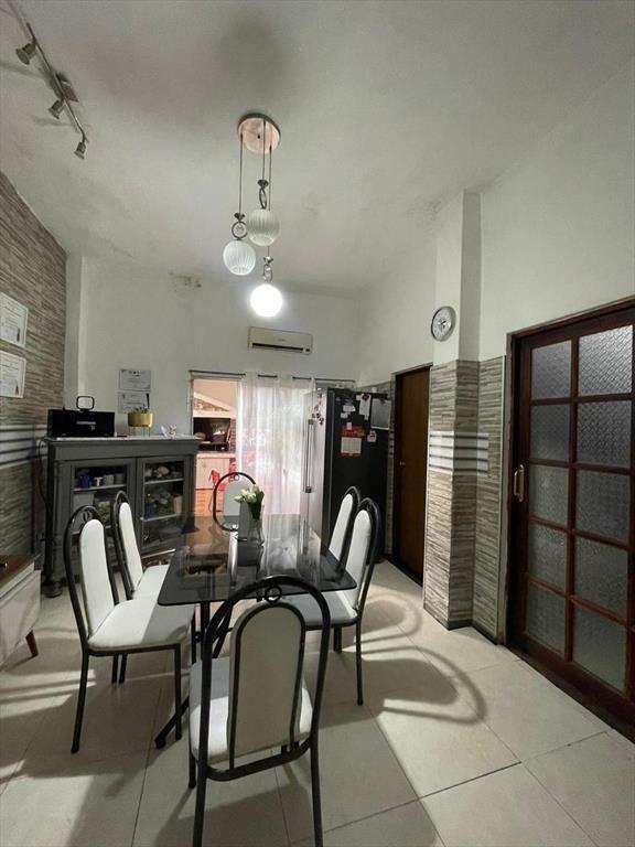 Casa en venta, padrón único, 3 dormitorios, cochera y parri