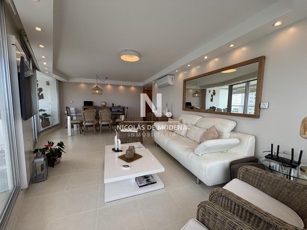 SEASONS TOWER VENTA PISO ALTO MANSA