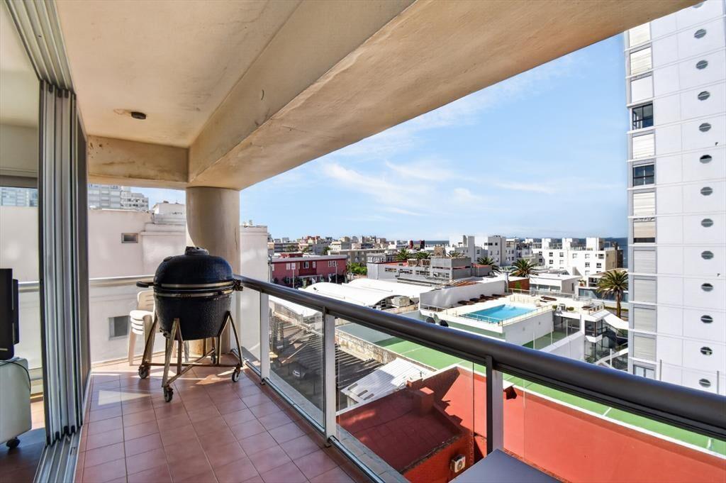 Apartamento en venta c/ cochera en Península
