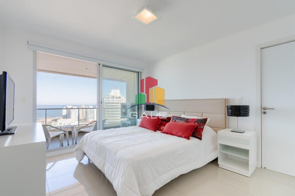 Apartamento de 2 Dormitorios en Playa Brava con Vista al Ma