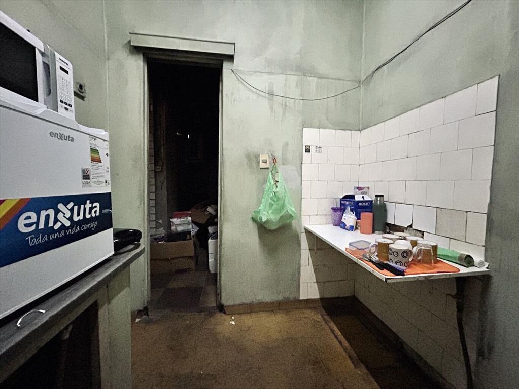 Local comercial en venta con renta sobre Av 8 de octubre