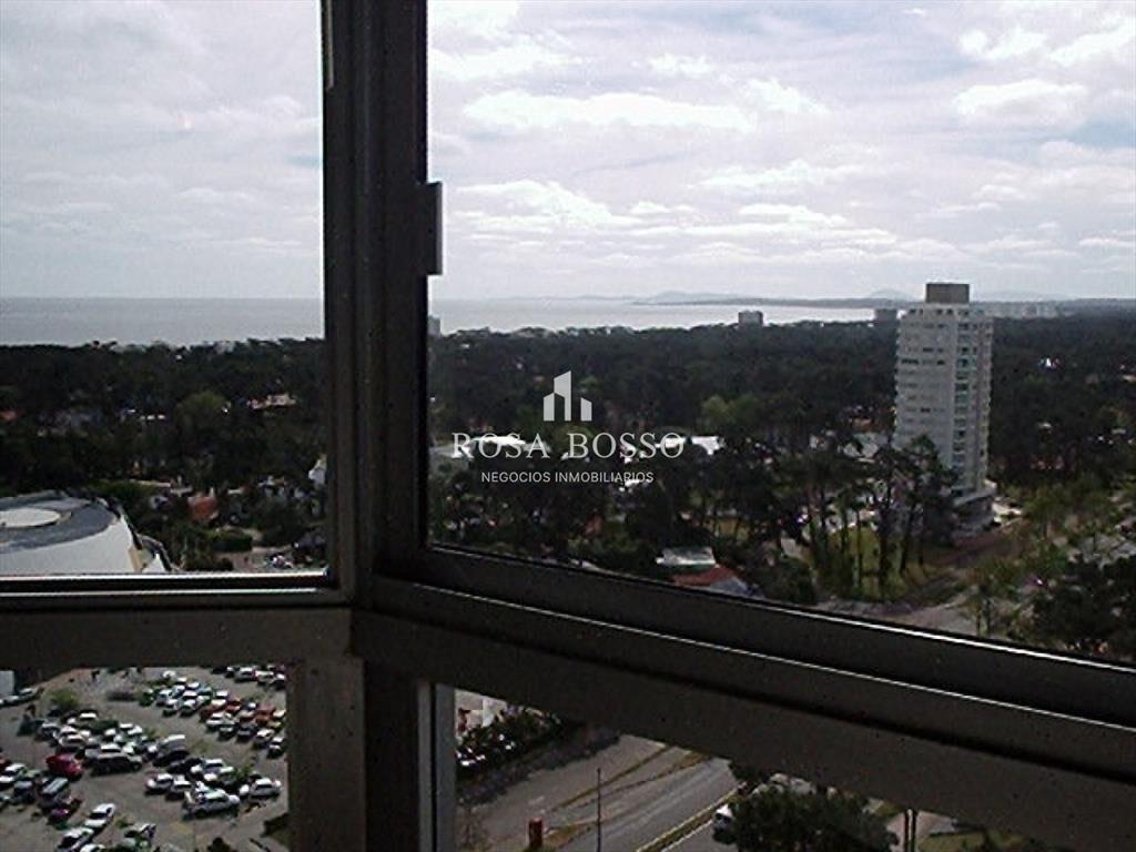 Apartamento en Roosevelt, 2 dormitorios *