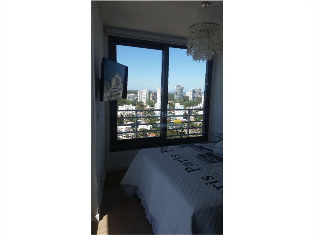 Apartamento en , 3 dormitorios *