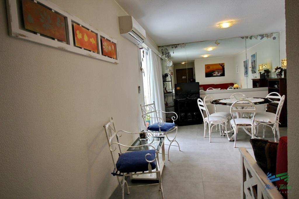 En alquiler y venta. .muy lindo apto en el de la