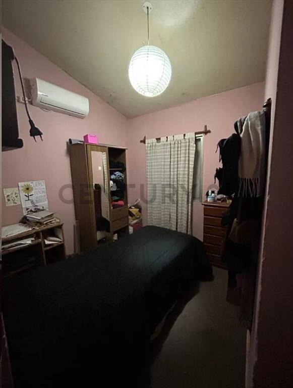 VENTA DUPLEX,3 DORMITORIOS,PATIO,PARRILLERO,COCHERA-LA PAZ.