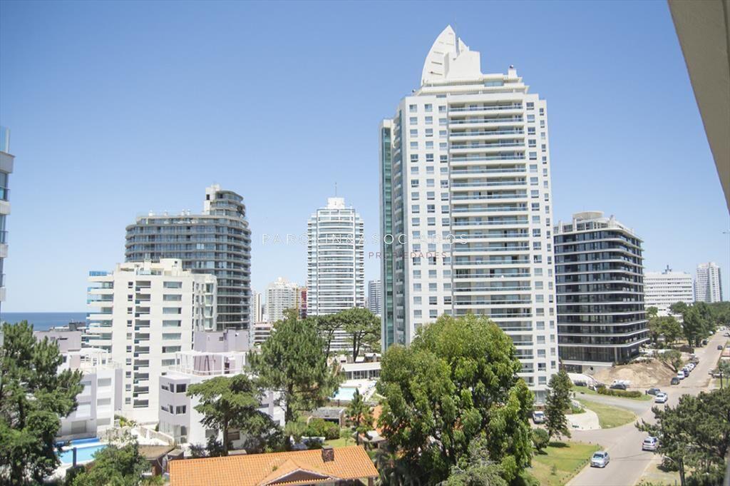Apartamento de 3 dormitorios en Brava Biarritz,