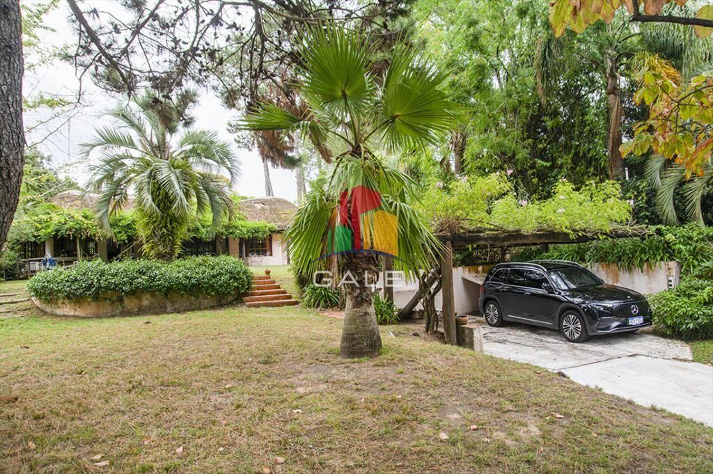 En venta casa en Cantegril