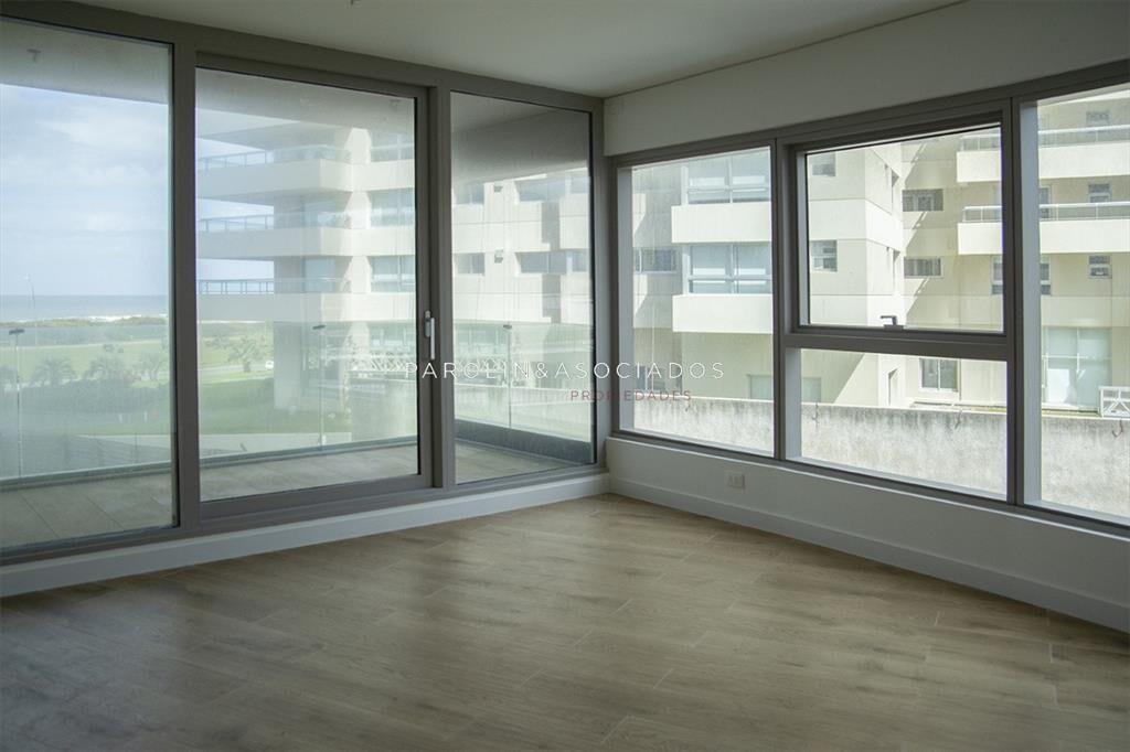 Apartamento en venta en primera fila de playa