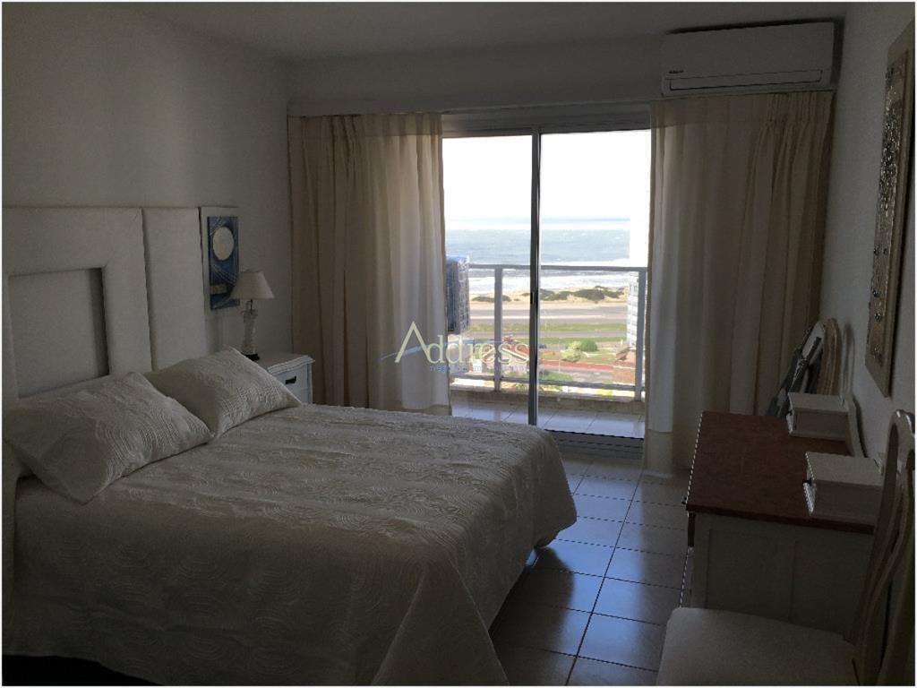 Apartamento en Brava, 1 dormitorios *