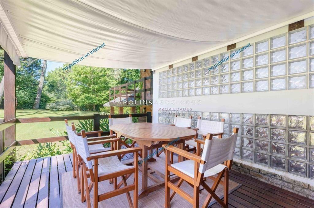 Casa en venta de 5 dormitorios en el Golf, Punta del Este.