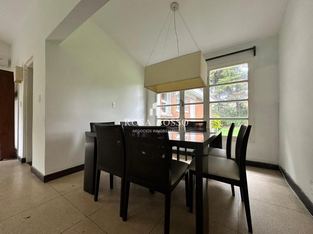 Casa de 3 dormitorios en venta en Cantegril