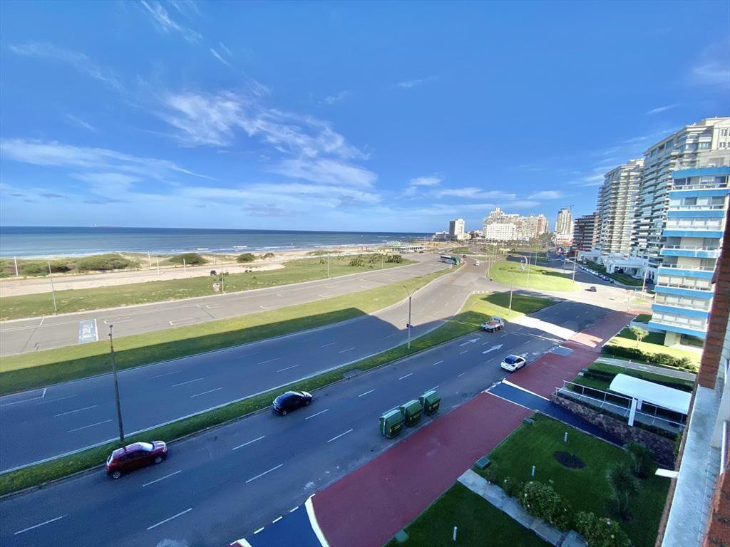 APARTAMENTO EN VENTA 1 DORMTIORIO FRENTE AL MAR