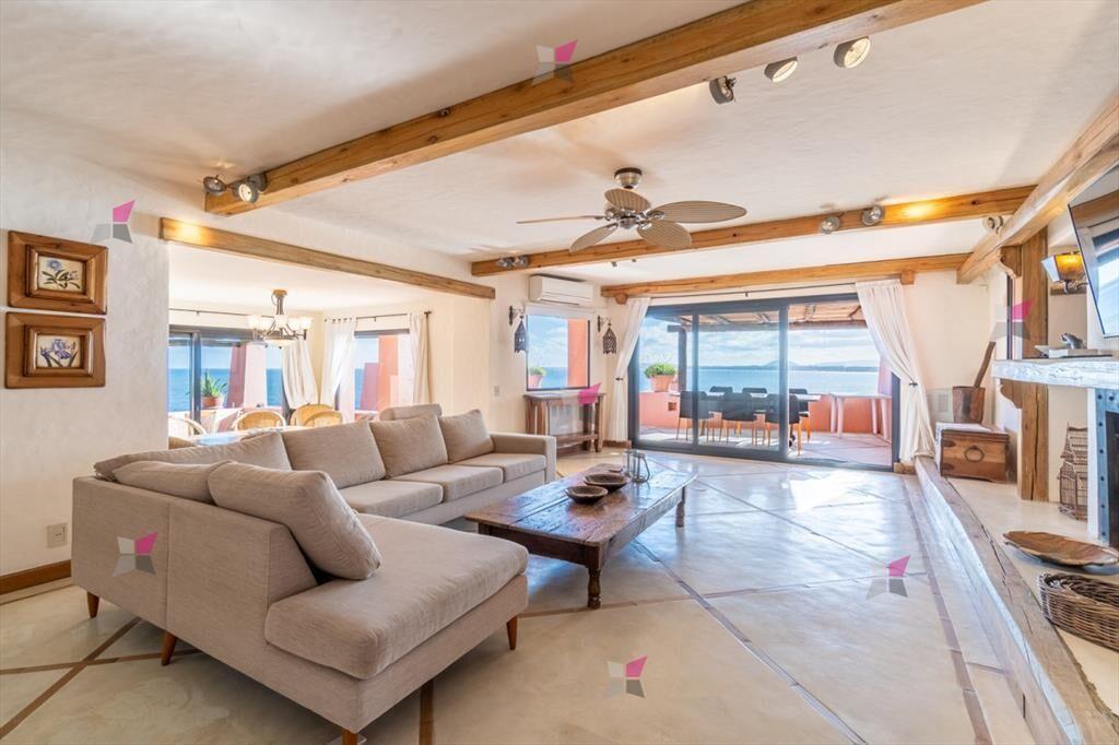 VENTA DE APARTAMENTO DE 4 DORMITORIOS EN PUNTA BALLENA PUNT