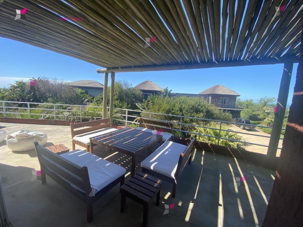 Casa en alquiler de temporada - Punta Piedras