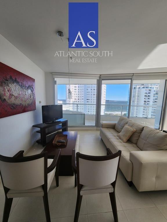 Vende apartamento de 3 dormitorios en Mansa- del