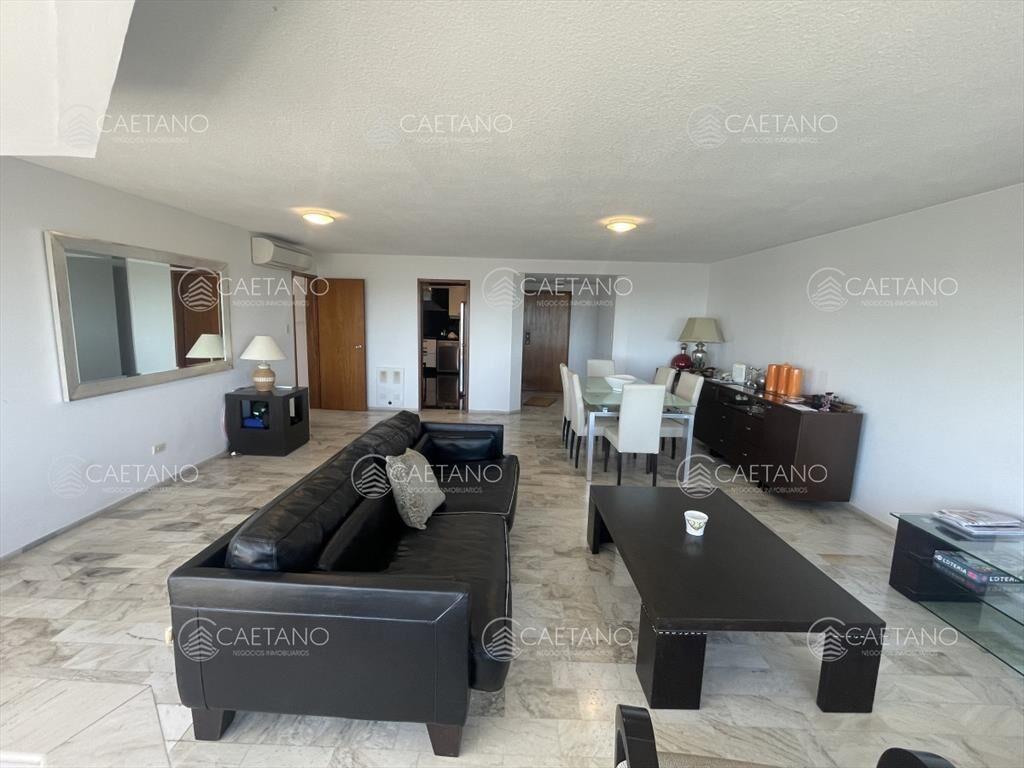 APARTAMENTO DE 3 DORMITORIOS EN VENTA