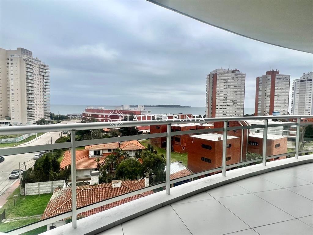 Mansa, apartamento de 3 dormitorios más