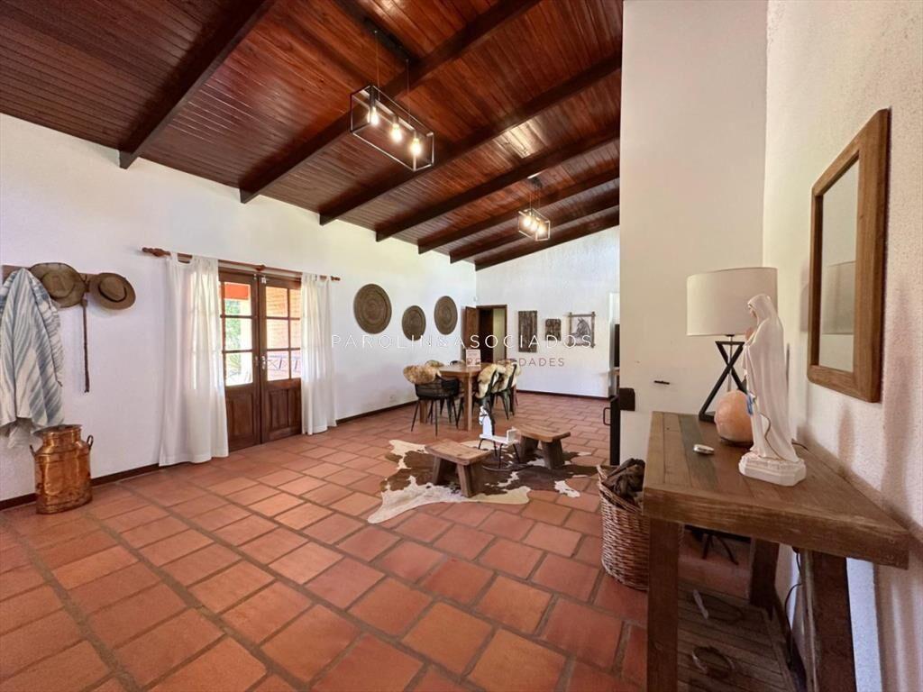 Chacra en Venta de 4 Dormitorios en zona Punta