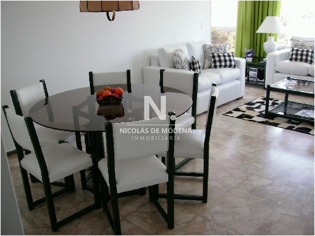 Venta apartamento en Playa Mansa 2 dormitorios