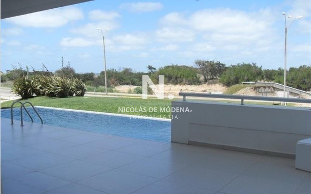 Hermoso departamento en venta, Playa Brava.