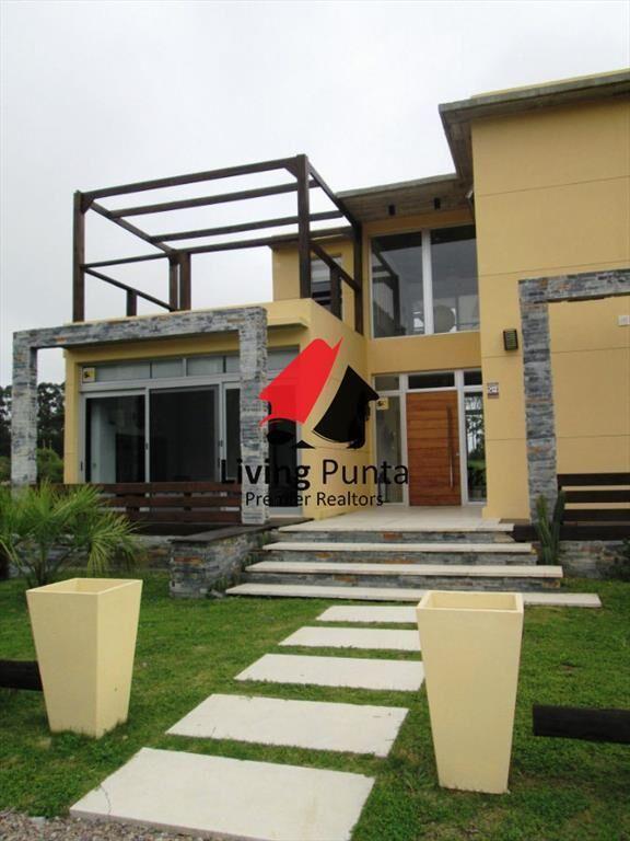 Casa en San Vicente, 3 dormitorios *