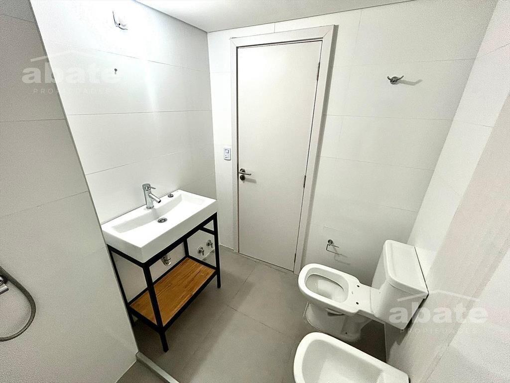 Alquiler apartamento monoambiente en Tres Cruces - Próximo