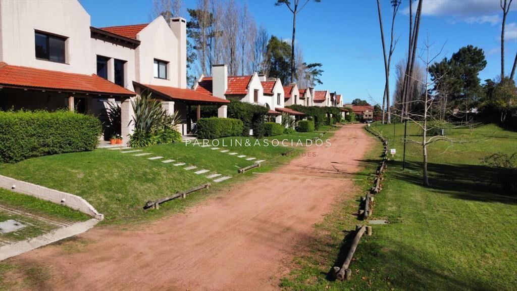 GRAN OPORTUNIDAD LOTE EN BARRIO PRIVADO A 200 MTS
