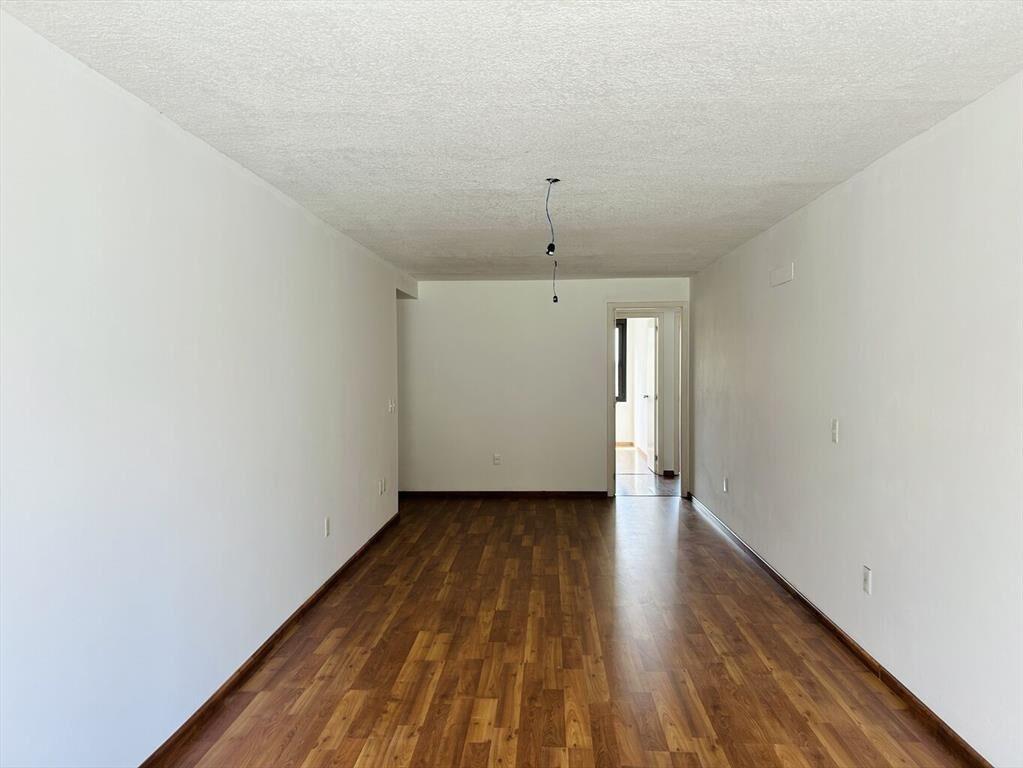 Venta apartamento 4 dormitorios en Ciudad Vieja con renta