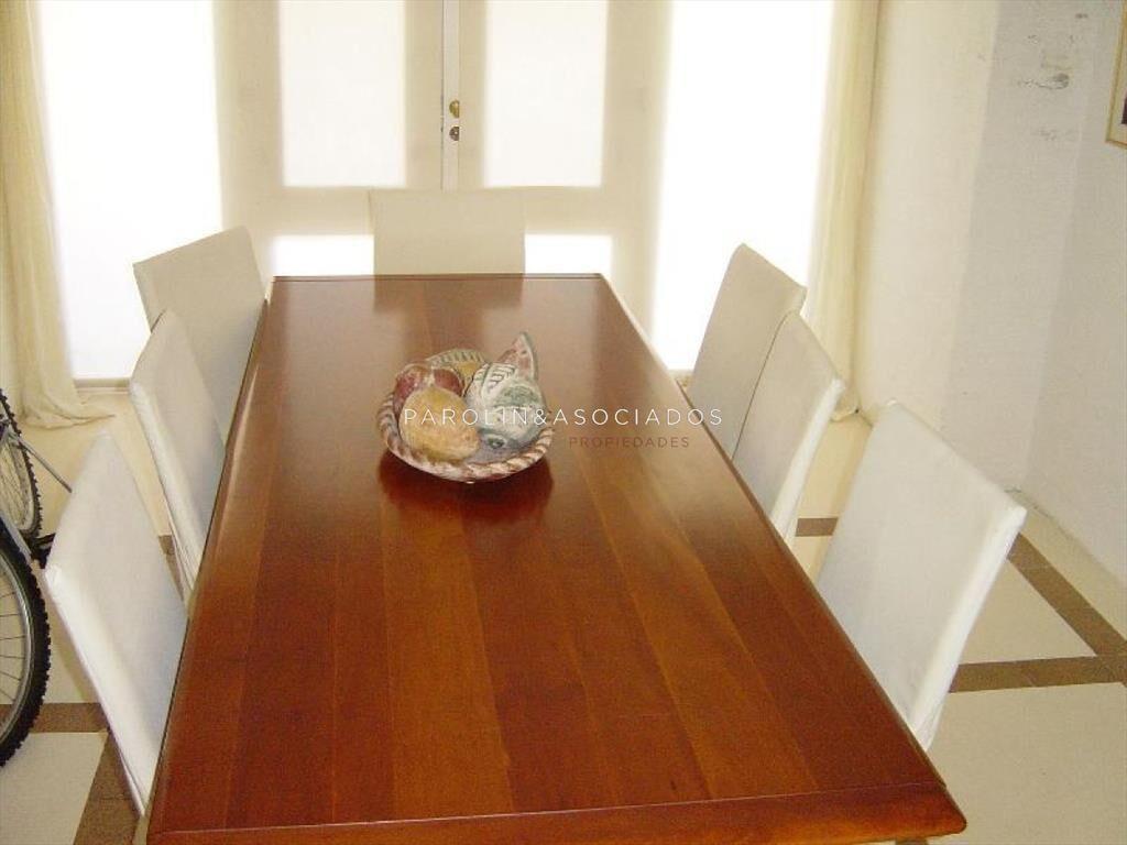 Casa en venta de 4 dormitorios en Montoya, Punta del Este.