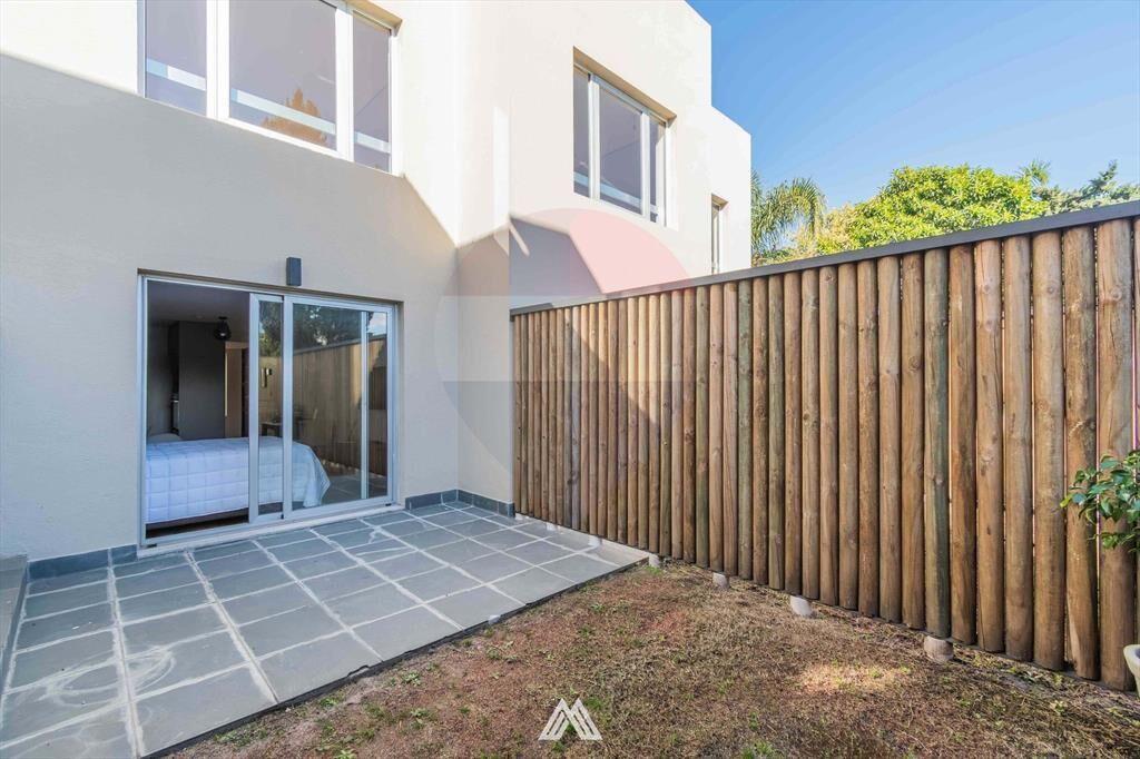 Venta Apartamento monoambiente Carrasco patio