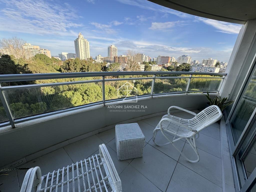 Apartamento de dos dormitorios en ventsa en Punta