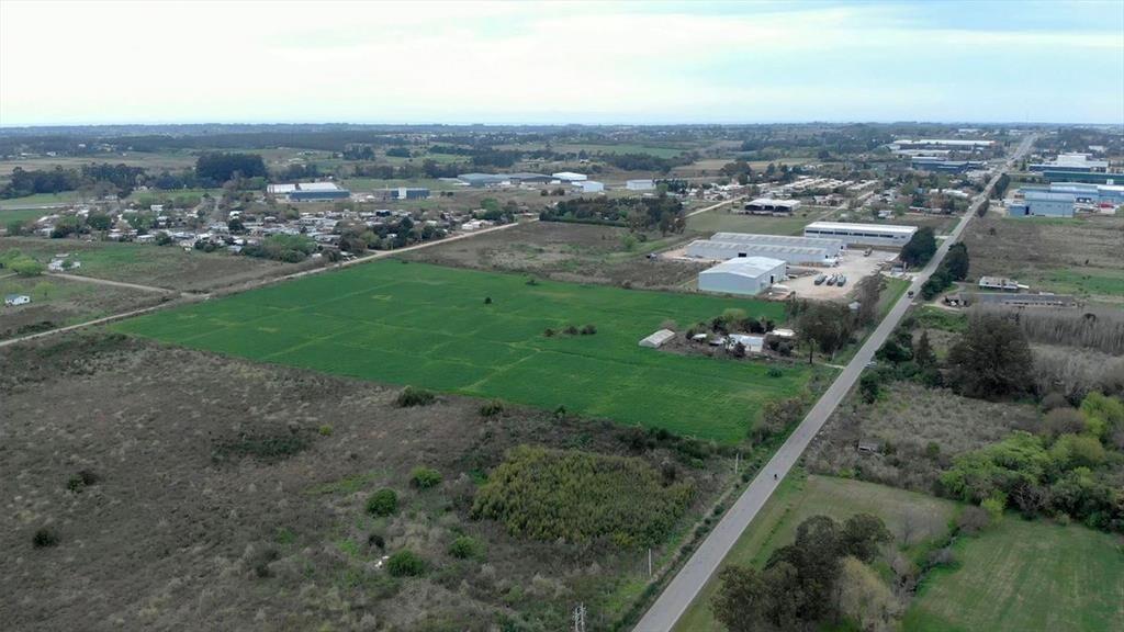 Venta terreno suburbano de 60.032m² casi Ruta 101