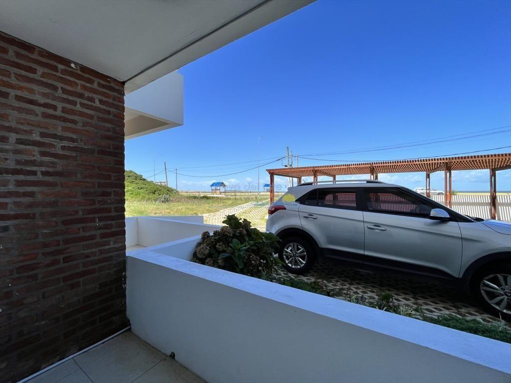 APARTAMETNO EN VENTA FRENTE AL MAR