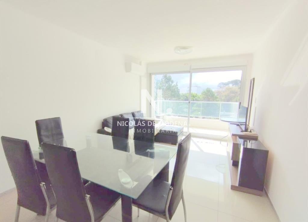Apartamento de 1 dormitorio y medio en venta