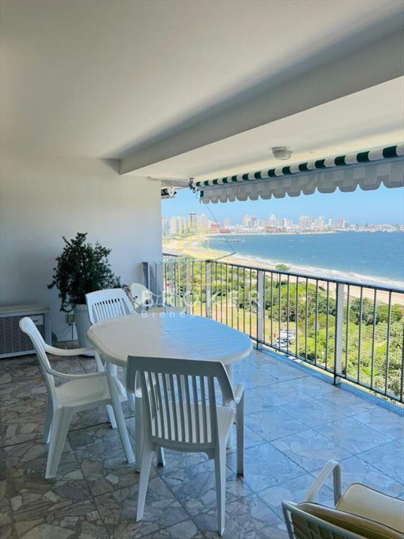 Apartamento de 3 dormitorios en Alquiler de Linea