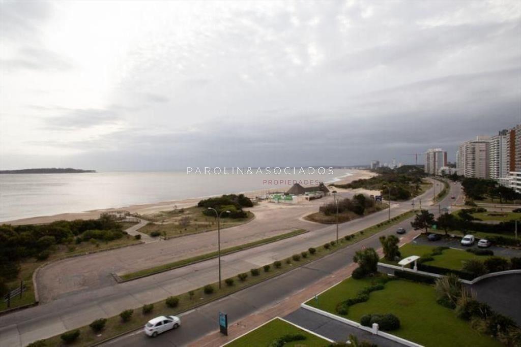 Apartamento en venta de 3 dormitorios en Tower,