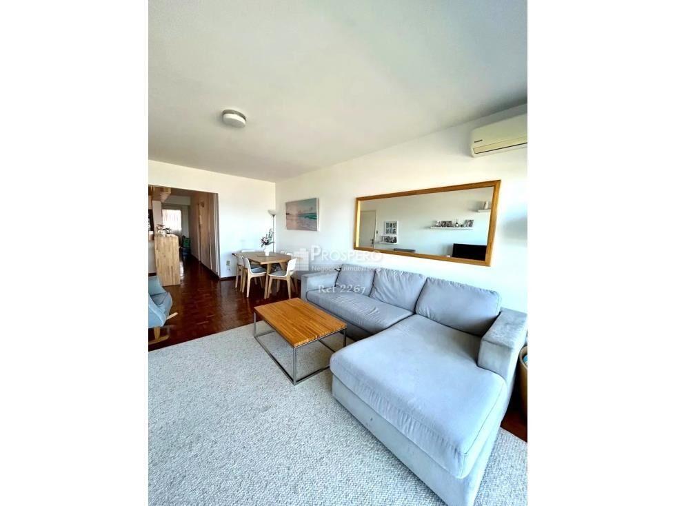 2267/2 venta apto 2 dorm Malvin c/balcon fte a la Rambla