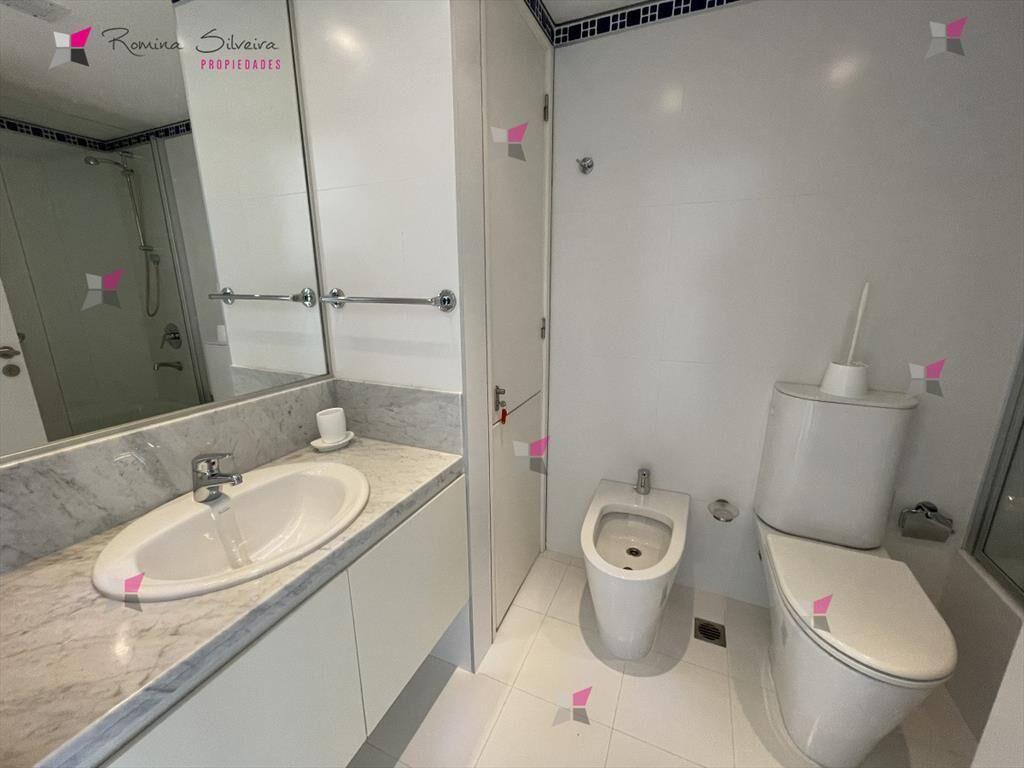 APARTAMENTO EN ALQUILER PUNTA DEL ESTE CON VISTA