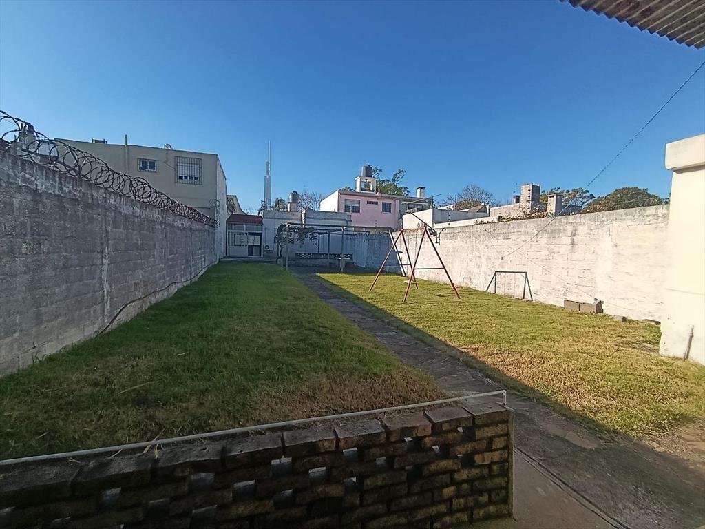 Hermosa casa en  uno de los barrios más lindos, en malvin.