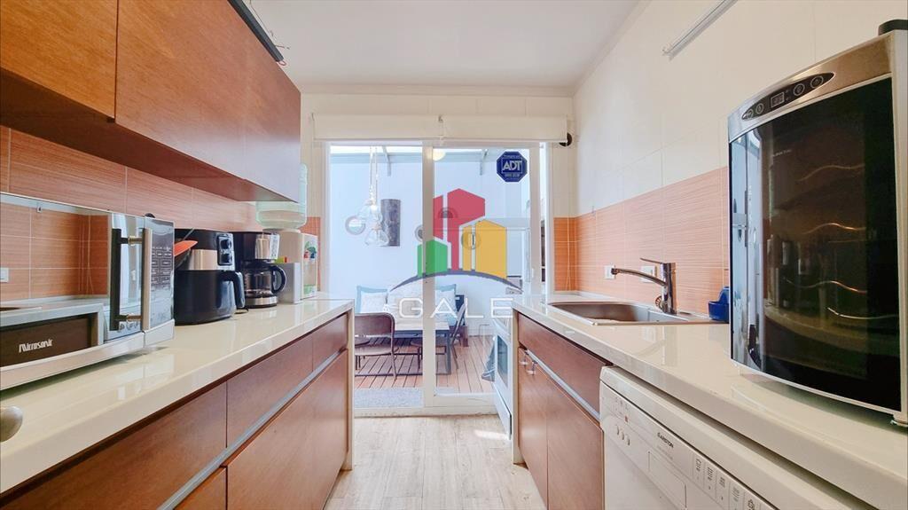 Apartamento moderno en Peninsula, 3 dormitorios,
