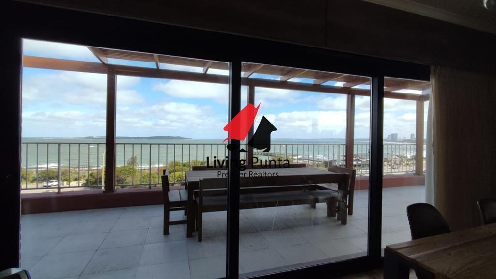 ALQUILER TEMPORARIO PENT-HOUSE EN PRIMERA LINEA