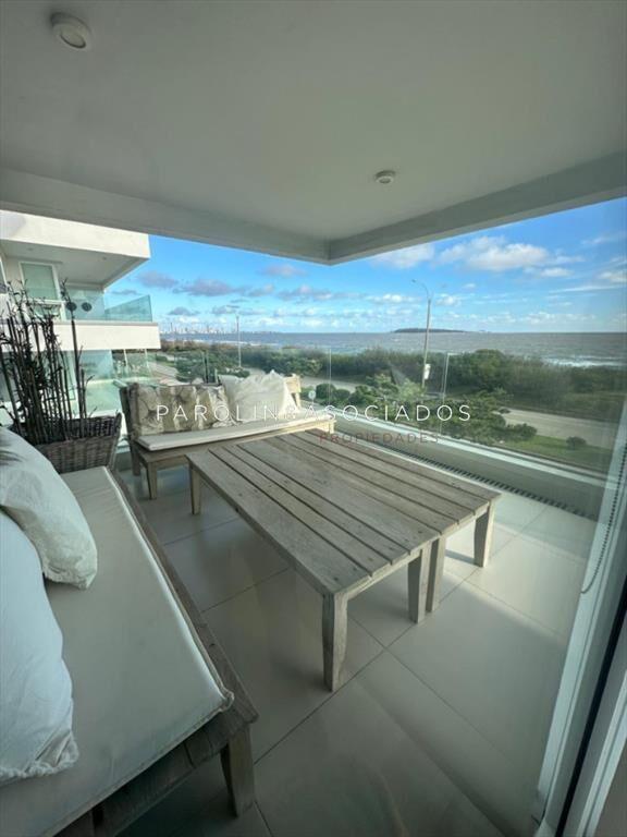 Apartamento en venta con vista al mar en parada