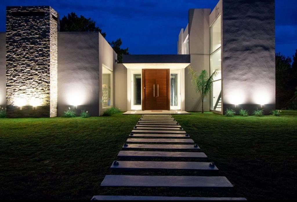 CASA DE 4 DORMITORIOS EN LAGUNA ESCONDIDA, JOSE IGNACIO