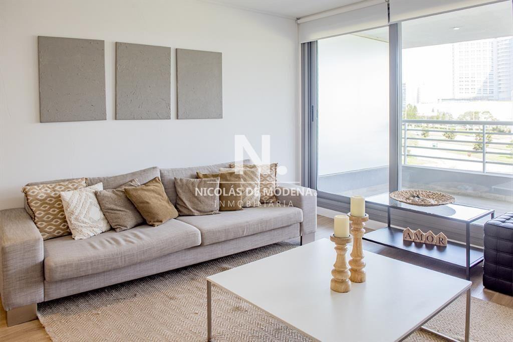 Vende apartamento en Alexander Boulevard de 2