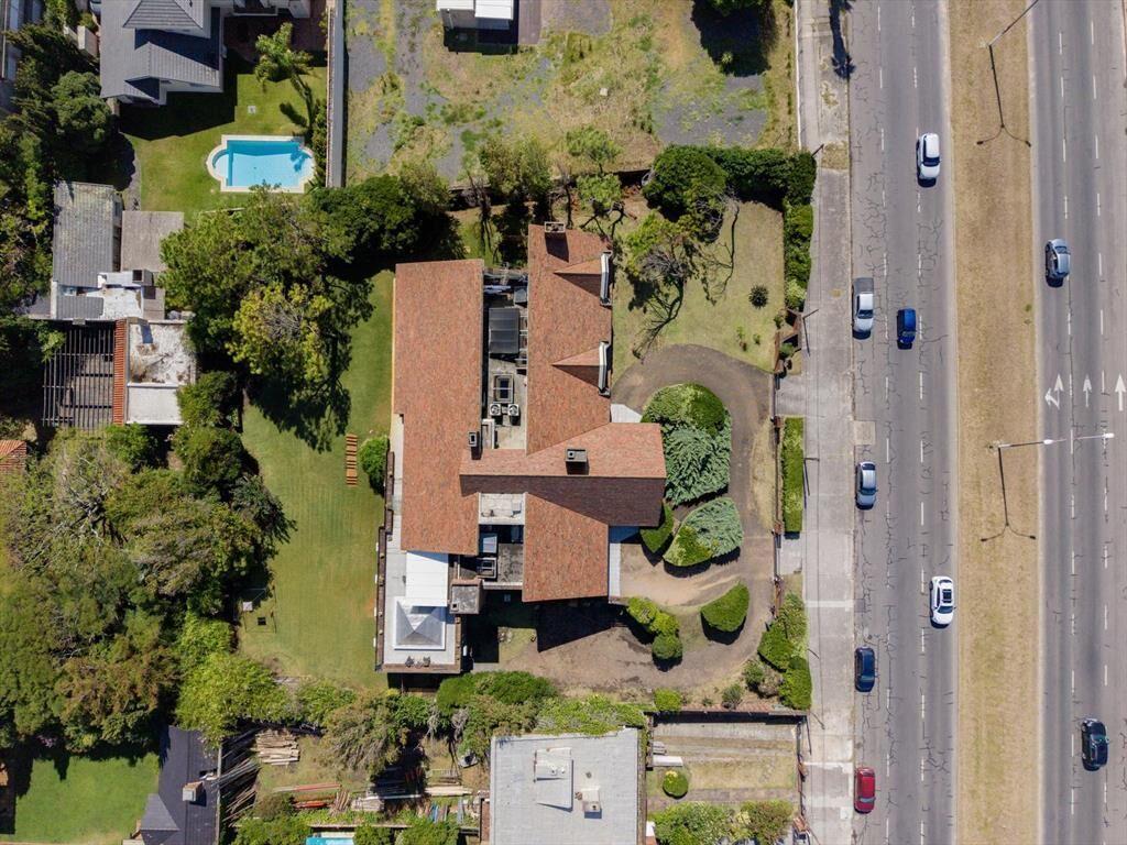 Venta de Gran casa sobre la Rambla Carrasco