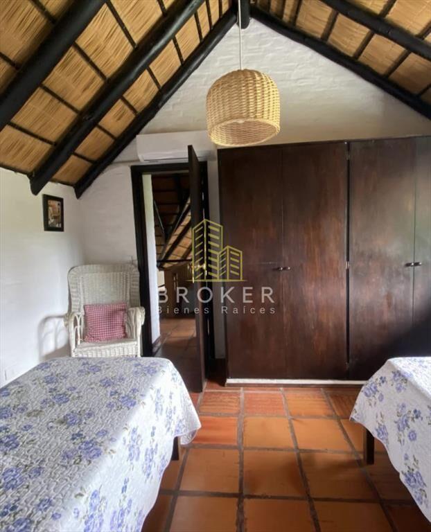 Alquiler temporario Casa 3 dormitorios Pinares