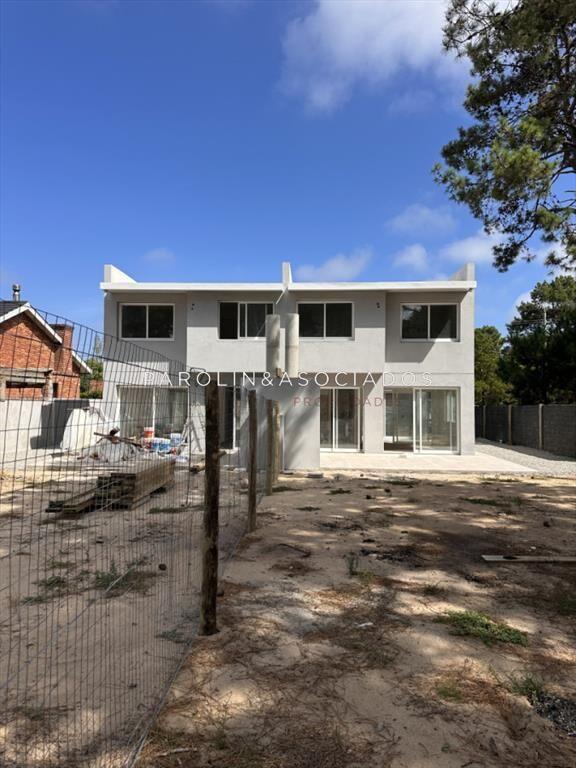Casas de 3 dormitorios a estrenar en Punta del