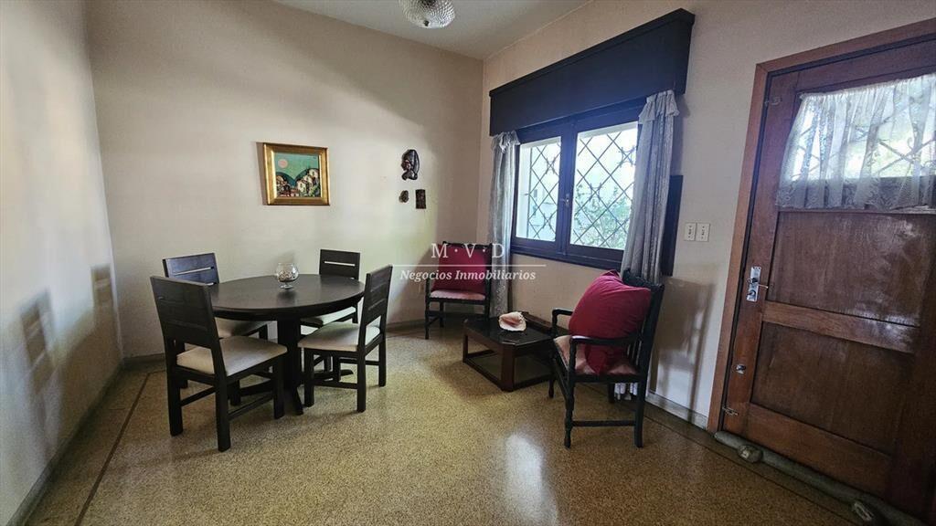 Casa Con JardÃn, Fondo Y Garaje Para 6 Autos
