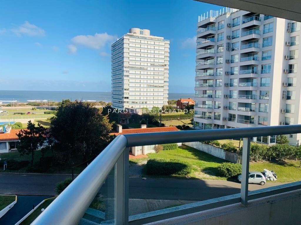 Apartamento en venta de 3 dormitorios en Brava