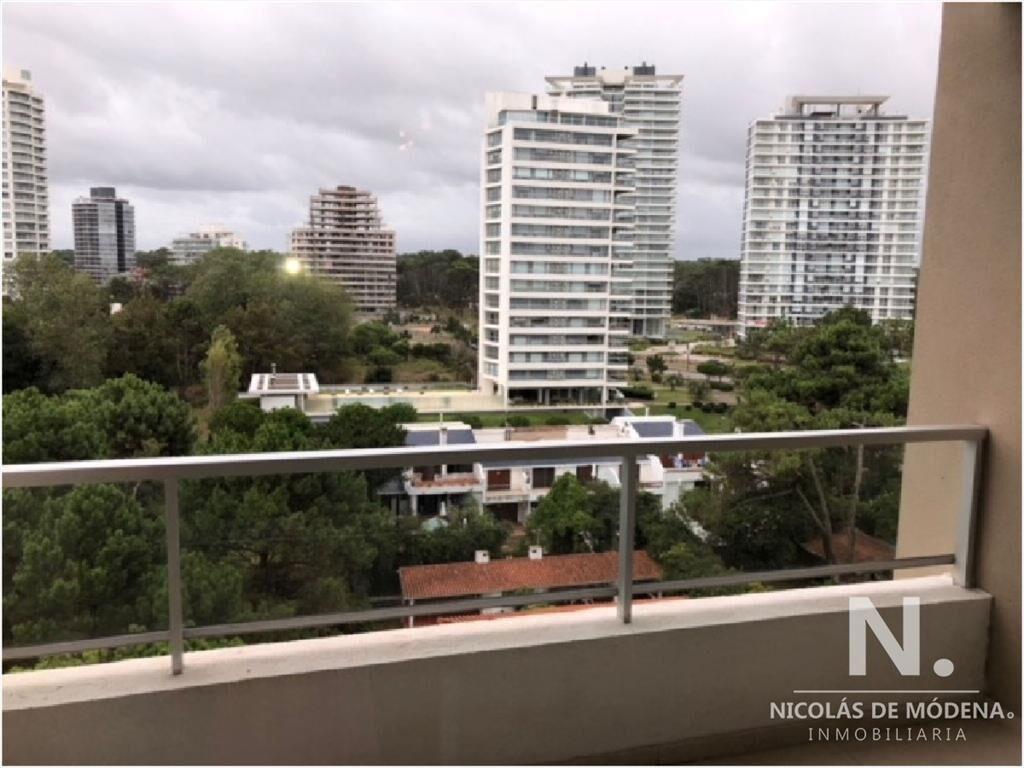torre en zona de Aidy Grill Punta Del Este